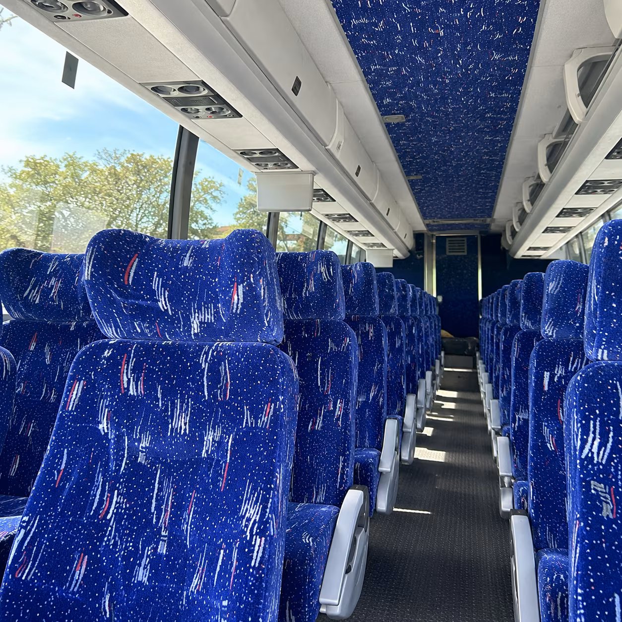 charter buses for niagara wine trail tours from buffalo