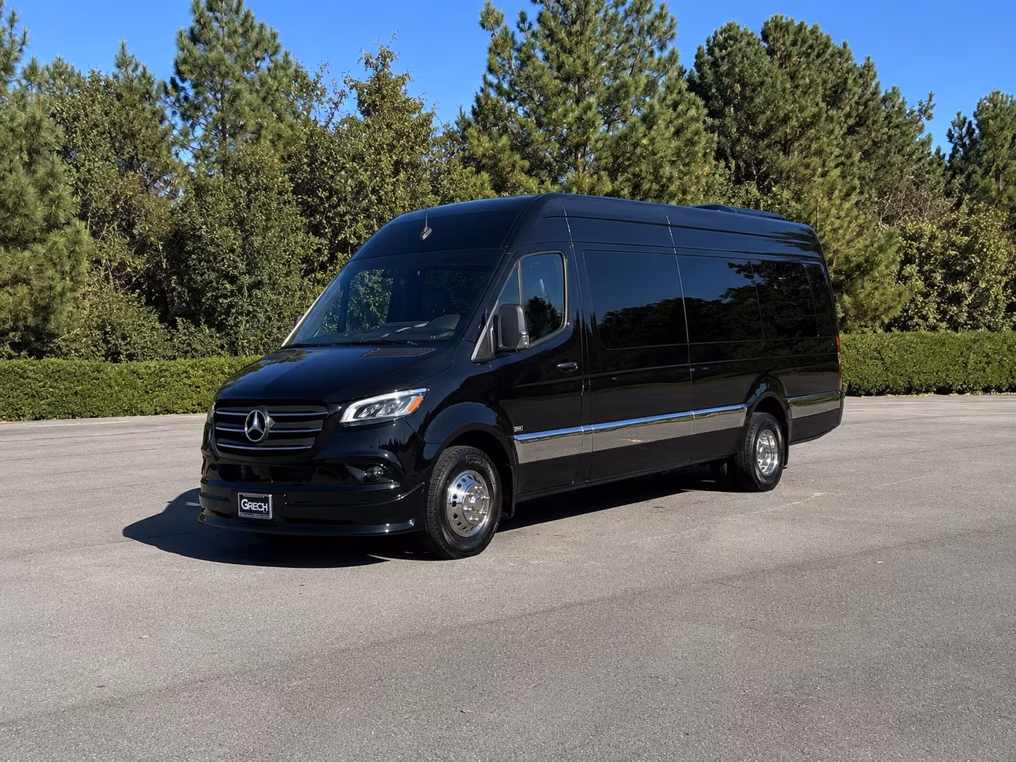 reserve transportation for your next prom 1